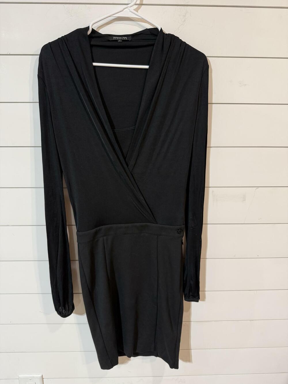 Patrizia Pepe Women's Black Long Sleeve V-Neck Dress Size US 6